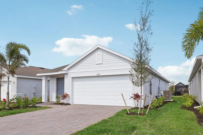 New homes at Bentley Crossing - Express & Tradition in Fort Myers, Florida