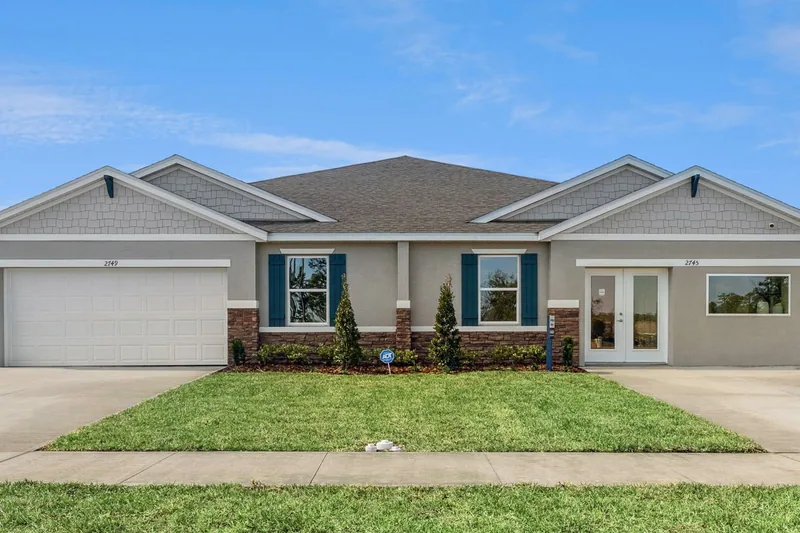 New homes at Halifax Plantation Villas in Ormond Beach, Florida