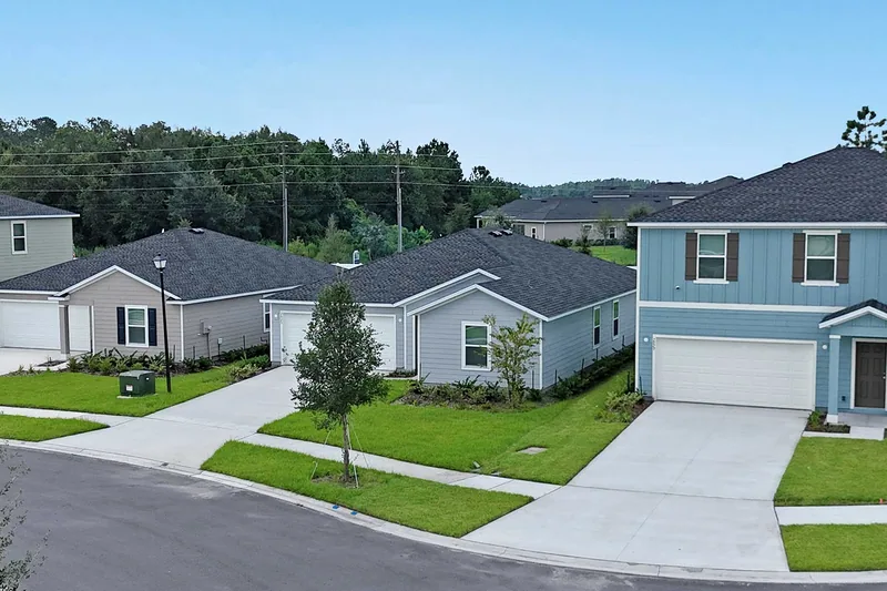 New homes at Holstein Crossing 50s in Green Cove Springs, Florida