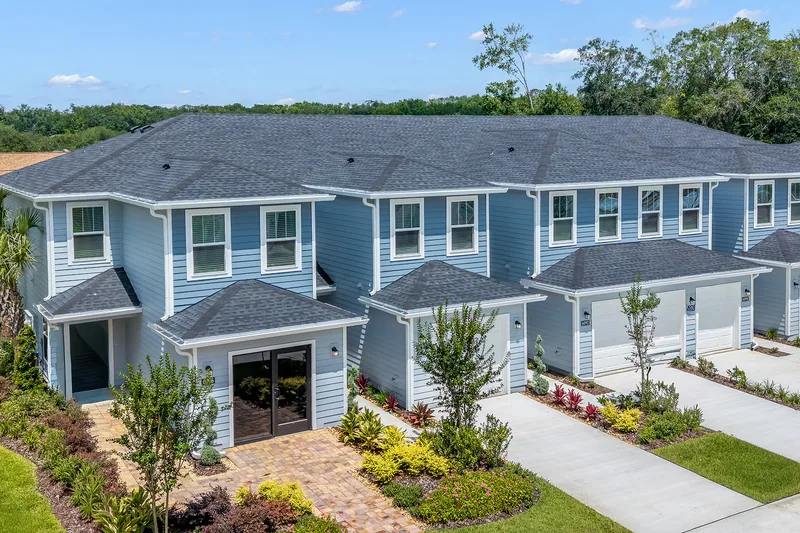 New homes at Oak Hill Village Townhomes in Jacksonville, Florida