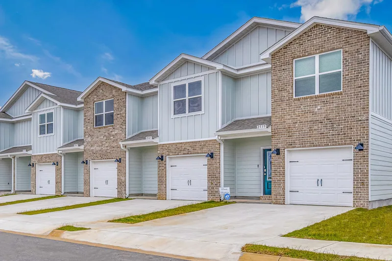 New homes at Soundview Point Villas in Gulf Breeze, Florida