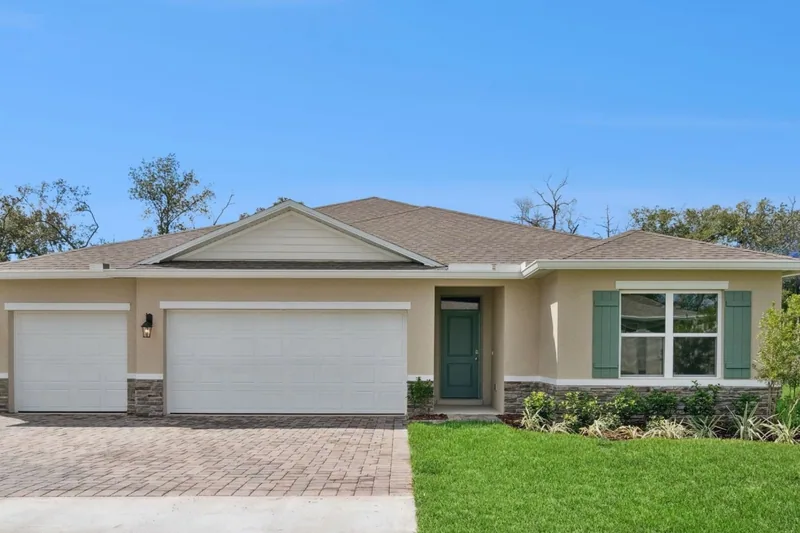 New homes at Wexford Cove in Ormond Beach, Florida