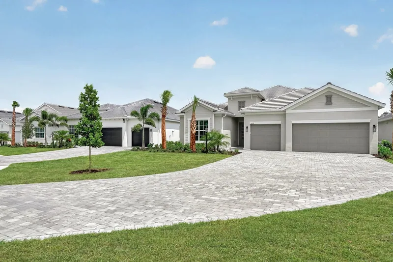 New homes at Calusa Country Club · Manor Resort Collection in Lakewood Ranch, Florida